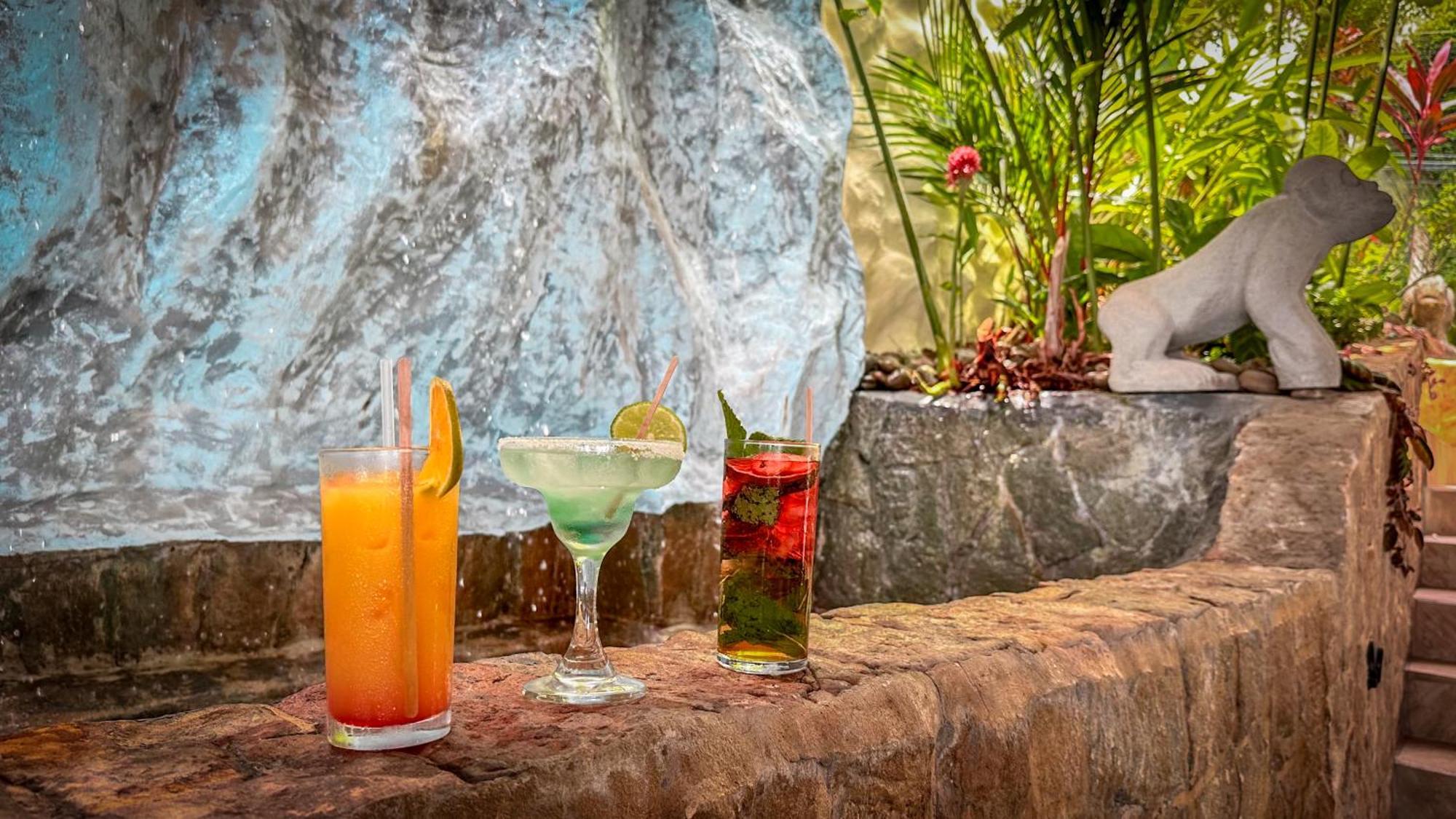 Issimo Suites (Adults Only) マヌエル・アントニオ エクステリア 写真